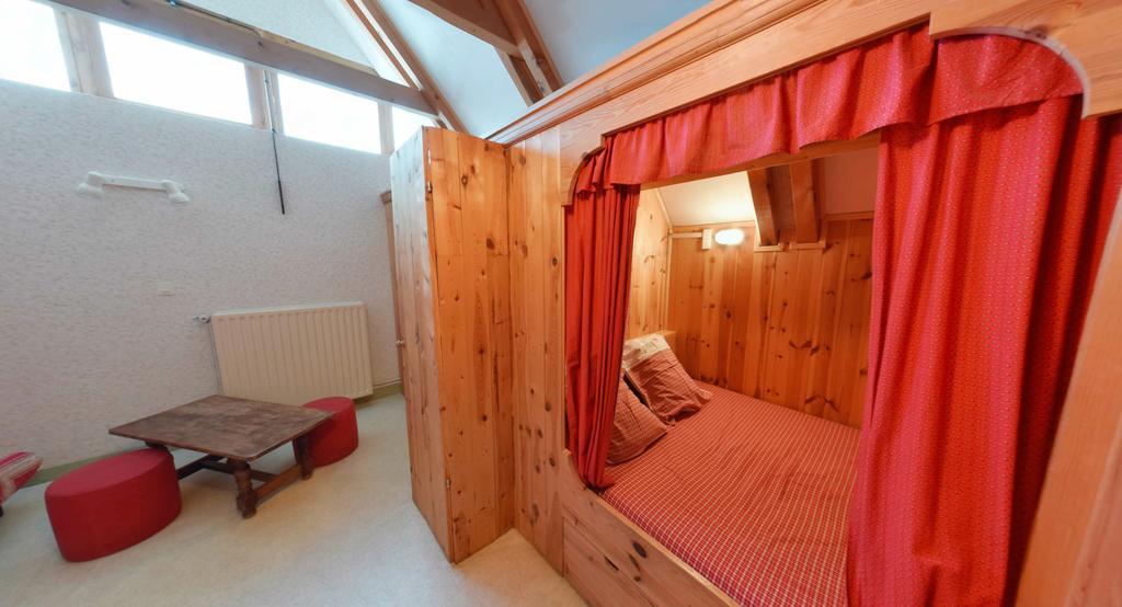 Le Jas Du Mas Hotel Saint-Antheme Room photo